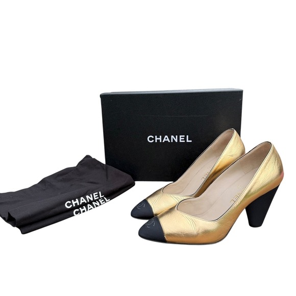 Chanel Gold Cap Toe Block Heel‎ Pumps Shoes Italy 37.5